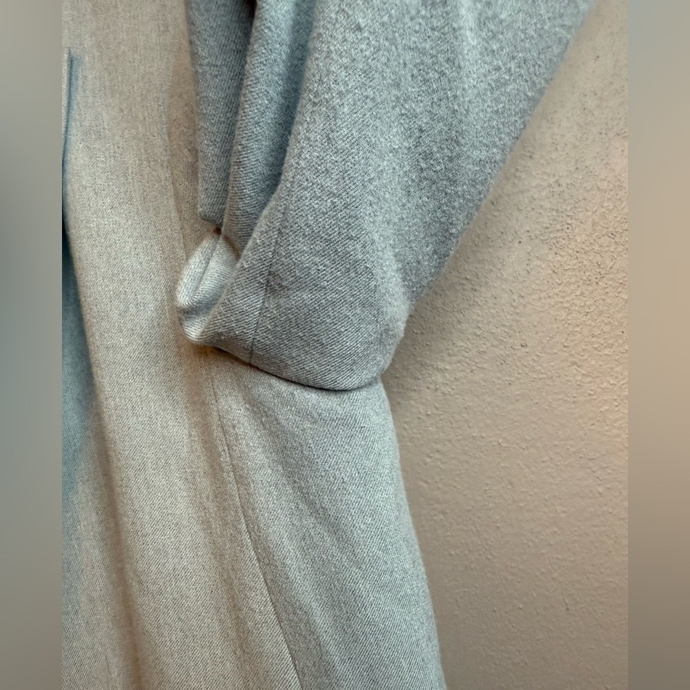 Calvin Klein Women's Soft Gray One Button Notch Lapels Structured Blazer Sz 12 - Picture 16 of 16